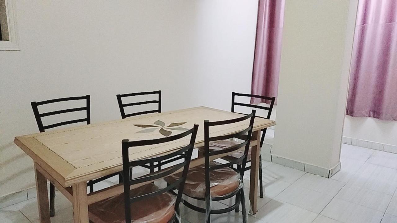 Family Apartment - Next To Abdeen Palace And Museum Kairo Eksteriør billede